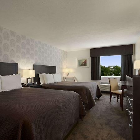 Travelodge By Wyndham Hubbard Oh Kültér fotó