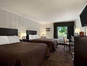 Travelodge By Wyndham Hubbard Oh Kültér fotó
